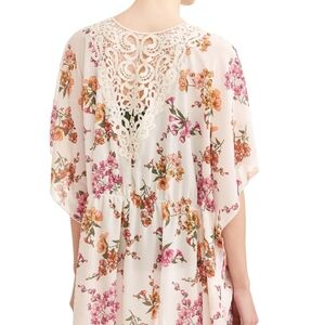 Fall Women's XL Cardigan White/Flower Pattern and lace on the back